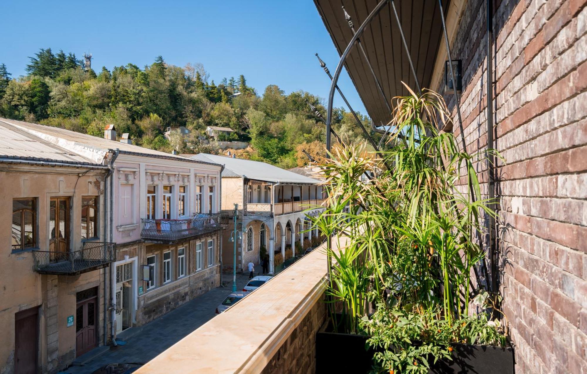 Communal Hotel Kutaisi Exterior photo